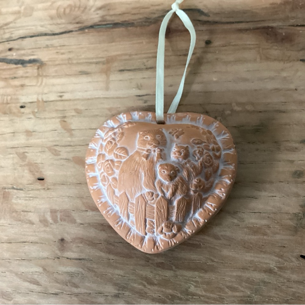 🟠 Terra Cotta / Clay / Pottery Potpourri Fragrance Holder - Cat & Kitten